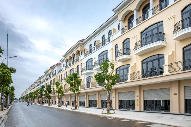 Tâm điểm giao thương sầm uất với dãy shophouse hiện đại